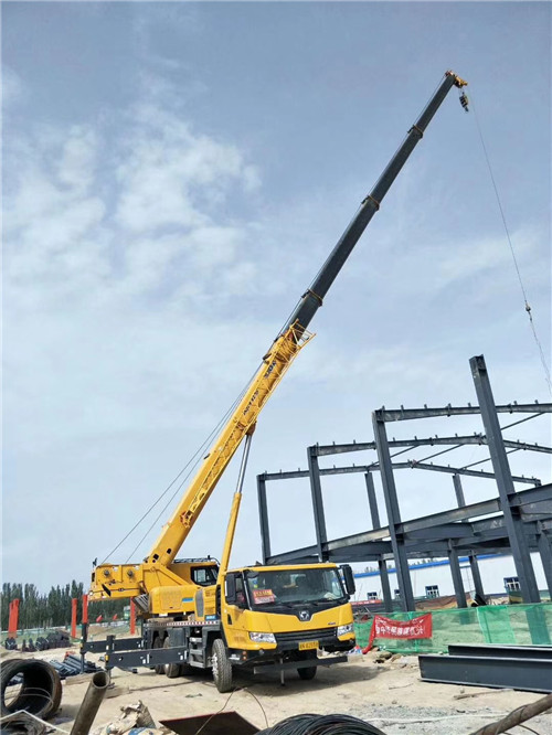 天河区超高层建筑钢结构吊装案例